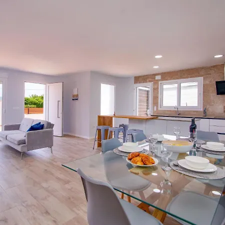 Holiday home Nueva Playa-3 By Interhome