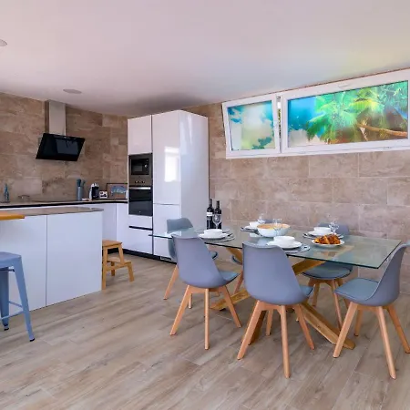 Holiday home Nueva Playa-3 By Interhome